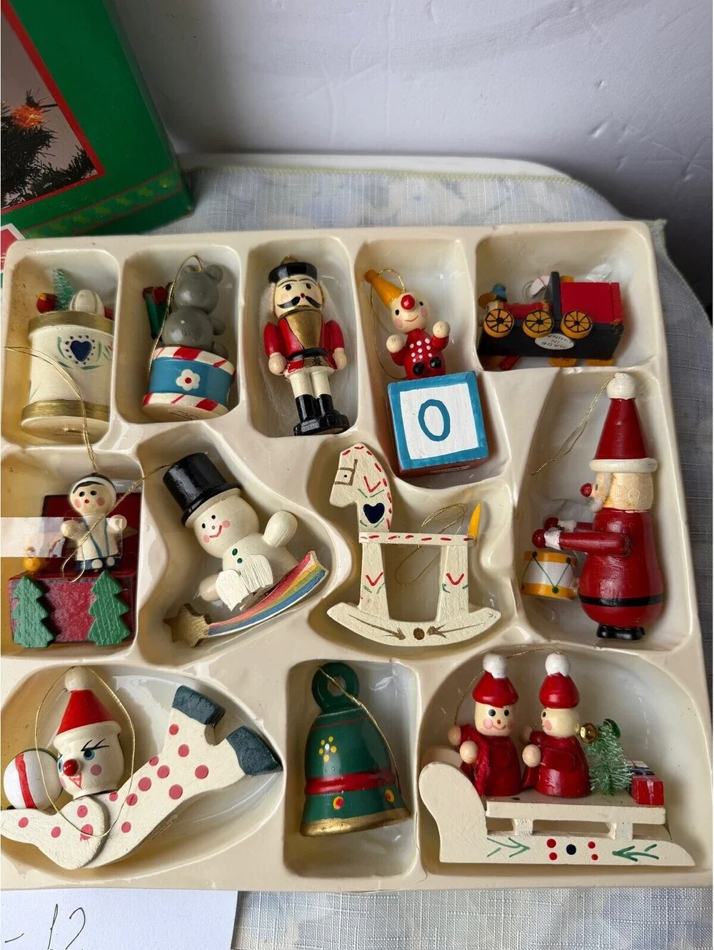 Vintage House of Lloyd Christmas Around The World 12 Wooden Ornaments S-12